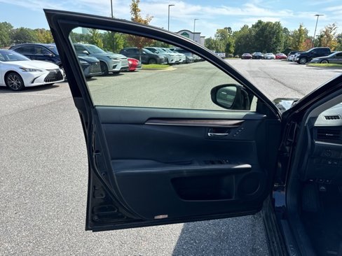 Used 2015 Lexus ES 350 image 6