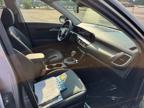 Used 2024 Kia Seltos EX image 32