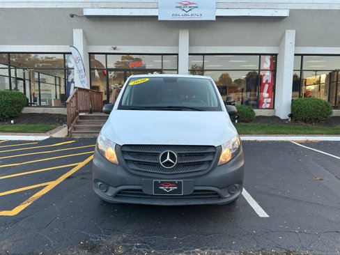Used 2020 Mercedes-Benz Metris image 2
