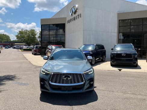 Certified 2022 INFINITI QX55 Essential image 3