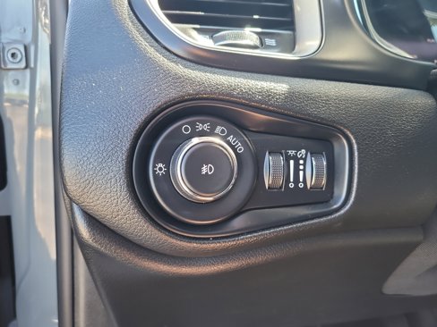 Used 2022 Jeep Renegade Latitude w/ Convenience Group image 31