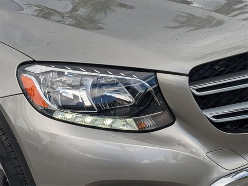 Used 2019 Mercedes-Benz GLC 300 image 12