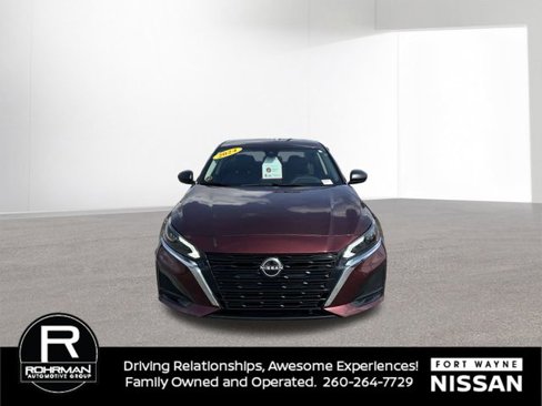 Used 2024 Nissan Altima 2.5 SV image 7
