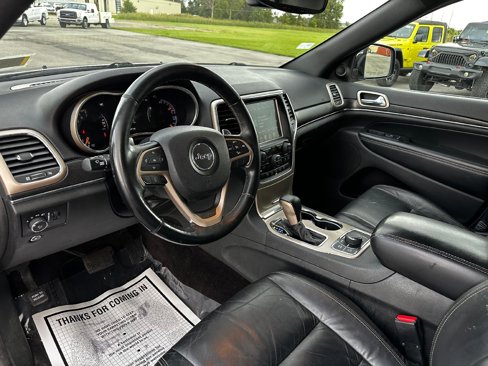 Used 2017 Jeep Grand Cherokee Limited image 10