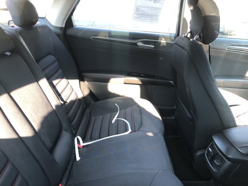 Used 2014 Ford Fusion SE image 8