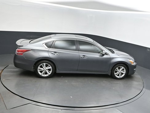 Used 2015 Nissan Altima 2.5 SV w/ Convenience Package image 36