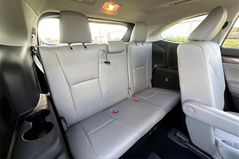 Used 2021 Toyota Highlander Platinum image 28