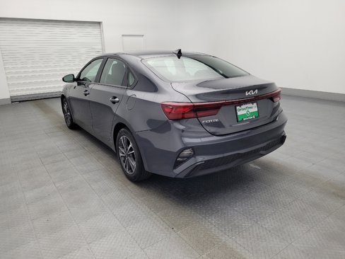 Used 2024 Kia Forte LXS image 5