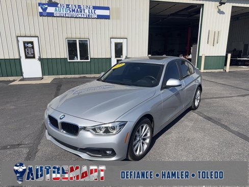 Used 2018 BMW 320i xDrive Sedan w/ Convenience Package image 2