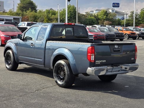 Used 2013 Nissan Frontier SV image 24
