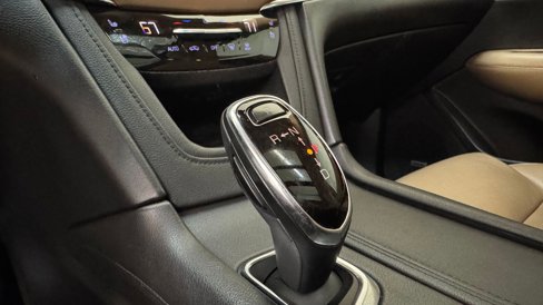 Used 2017 Cadillac XT5 Platinum w/ Driver Assist Package image 19