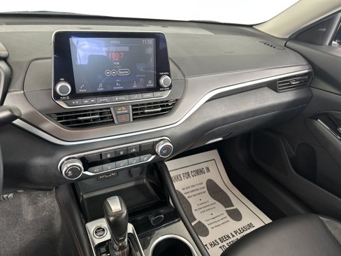 Used 2023 Nissan Altima 2.5 SR image 4