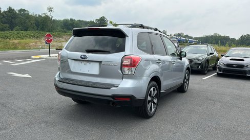 Used 2018 Subaru Forester 2.5i Premium w/ All-Weather Package image 3