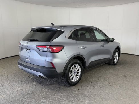 Used 2022 Ford Escape SE w/ Convenience Package image 9