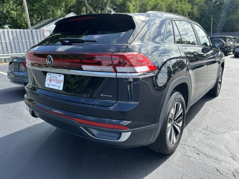 Used 2024 Volkswagen Atlas Cross Sport SE image 7