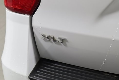Used 2020 Ford Expedition XLT w/ Equipment Group 202A image 7
