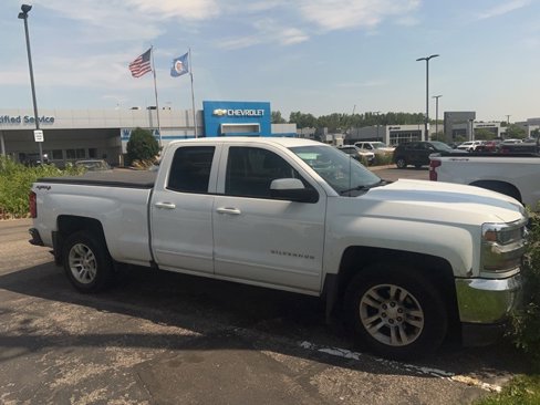 Used 2016 Chevrolet Silverado 1500 LT w/ All Star Edition image 3