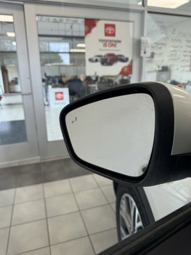 Used 2022 Ford Escape SEL image 13