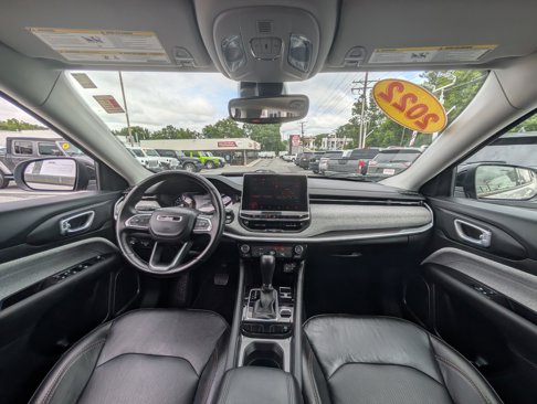 Used 2022 Jeep Compass Latitude image 11