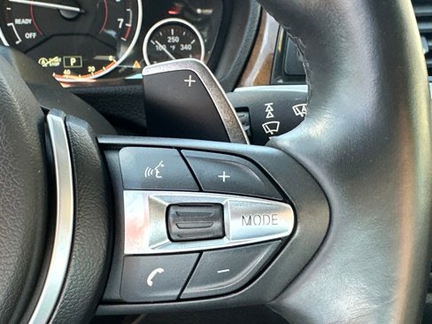 Used 2015 BMW 435i xDrive Convertible image 22