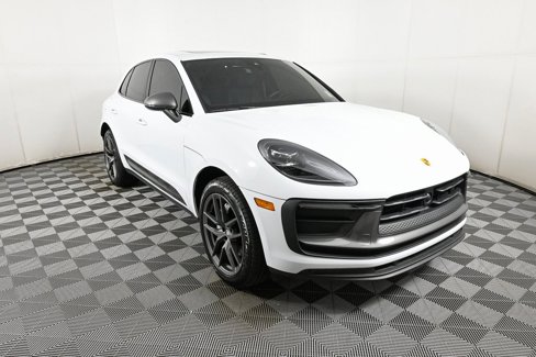 Used 2024 Porsche Macan Turbo image 28