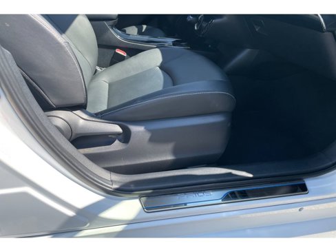 Used 2022 Toyota Prius Prime XLE image 21