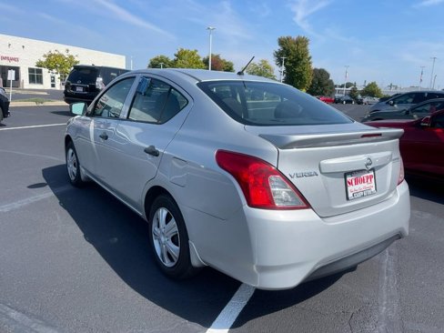 Used 2017 Nissan Versa S Plus image 4