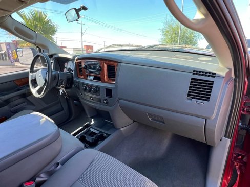 Used 2006 Dodge Ram 2500 Truck SLT image 21