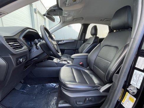 Used 2024 Ford Escape Platinum image 7