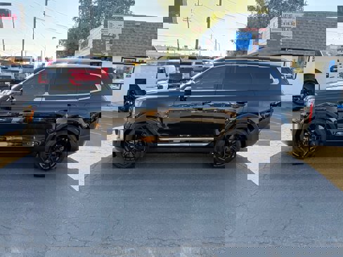 Used 2022 Kia Telluride EX w/ EX Premium Package image 8