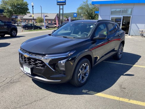 New 2025 Chevrolet Trax LT w/ Driver Confidence Package image 3