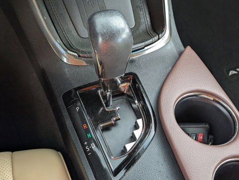 Used 2017 Toyota Avalon Limited image 32