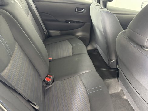 Used 2022 Nissan Leaf SV image 18
