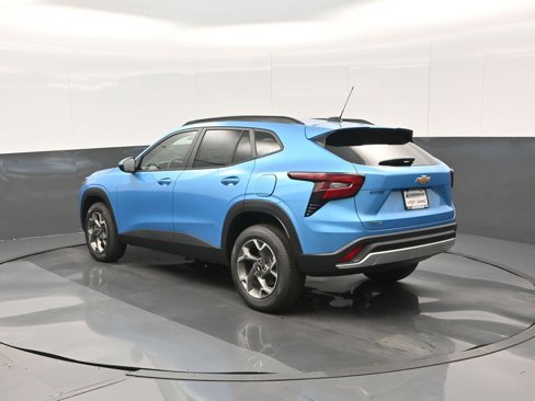 New 2025 Chevrolet Trax LT w/ Driver Confidence Package image 6