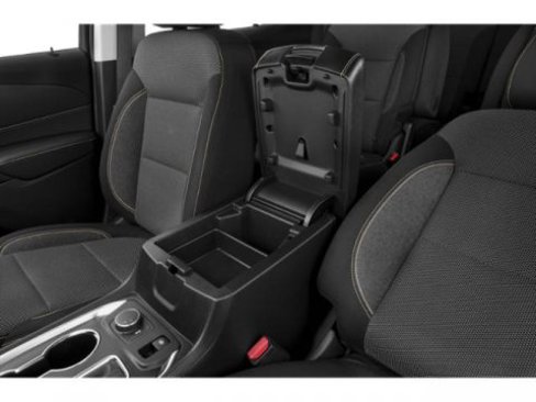 Used 2021 Chevrolet Traverse LT image 18