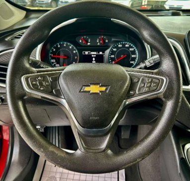 Used 2018 Chevrolet Malibu LT image 12