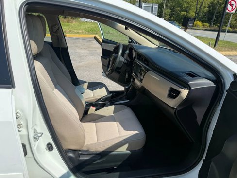 Used 2015 Toyota Corolla LE Premium image 13