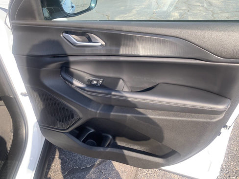 Used 2024 Jeep Grand Cherokee Altitude image 30