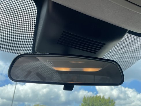 Used 2020 Nissan Sentra SV image 21