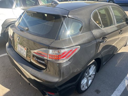 Used 2015 Lexus CT 200h image 9