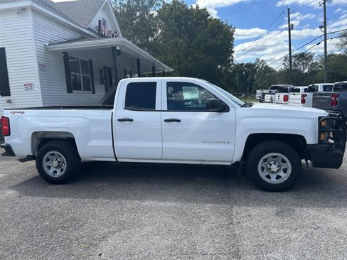 Used 2015 Chevrolet Silverado 1500 W/T w/ Trailering Package image 4