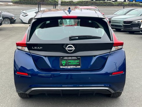 Used 2025 Nissan Leaf S image 6