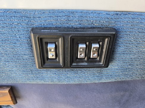 Used 1994 Dodge B2500 image 16