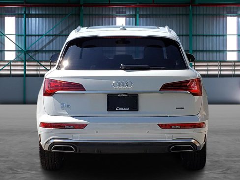 Used 2025 Audi Q5 2.0T Premium Plus w/ Premium Plus Package image 4