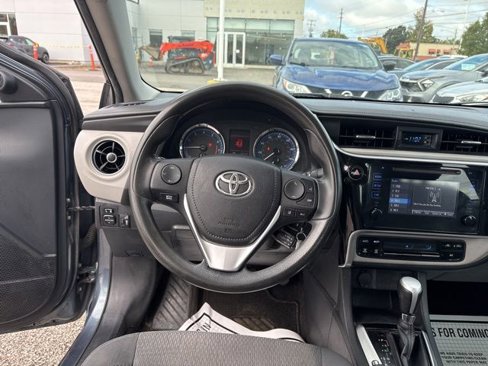 Used 2017 Toyota Corolla L image 29