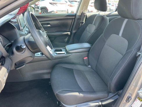 Certified 2024 Nissan Sentra SV image 31