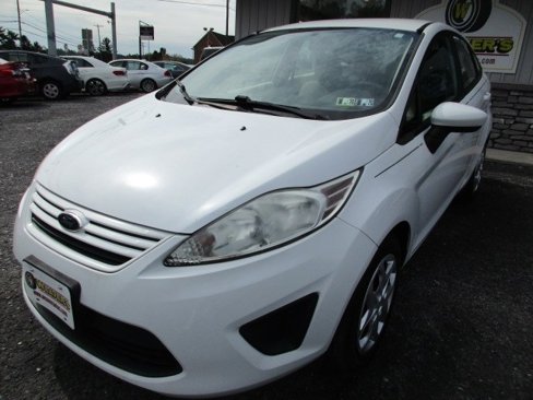 Used 2012 Ford Fiesta S w/ Convenience Pkg image 4