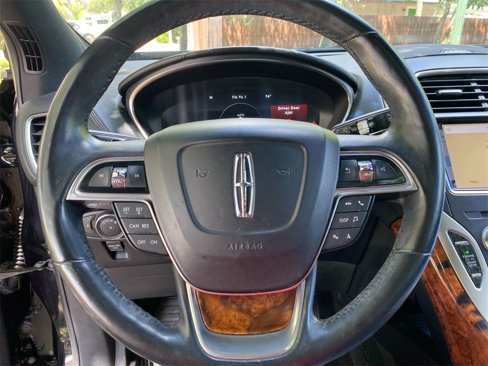 Used 2019 Lincoln Nautilus Reserve image 17