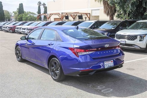 Used 2023 Hyundai Elantra SEL image 8