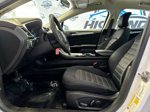 Used 2016 Ford Fusion SE image 13